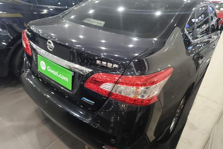 Used Nissan Sylphy 2014 1.6XV CVT Deluxe Edition Rear Right 45 Deg
