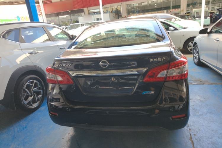 Used Nissan Sylphy 2014 1.6XV CVT Deluxe Edition Rear