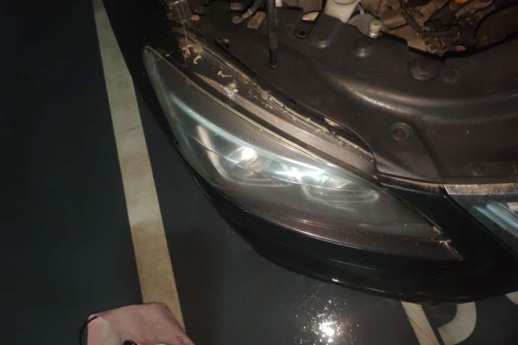 Used Nissan Sylphy 2014 1.6XV CVT Deluxe Edition Right Front Headlight