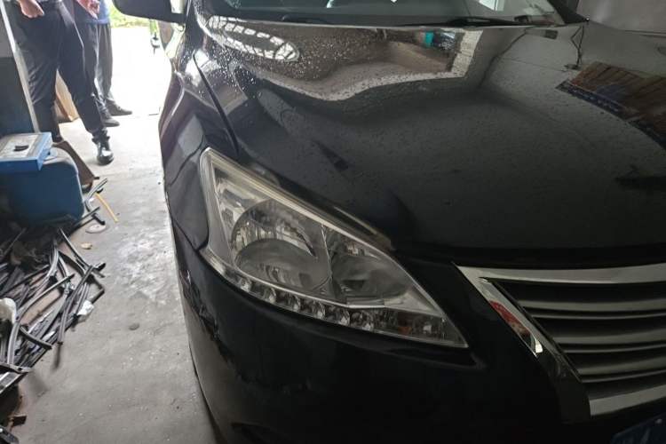 Used Nissan Sylphy 2014 1.6XV CVT Deluxe Edition Right Front Headlight