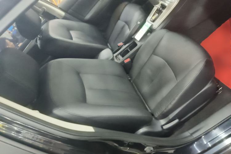 Used Nissan Sylphy 2014 1.6XV CVT Deluxe Edition Right Front Seat