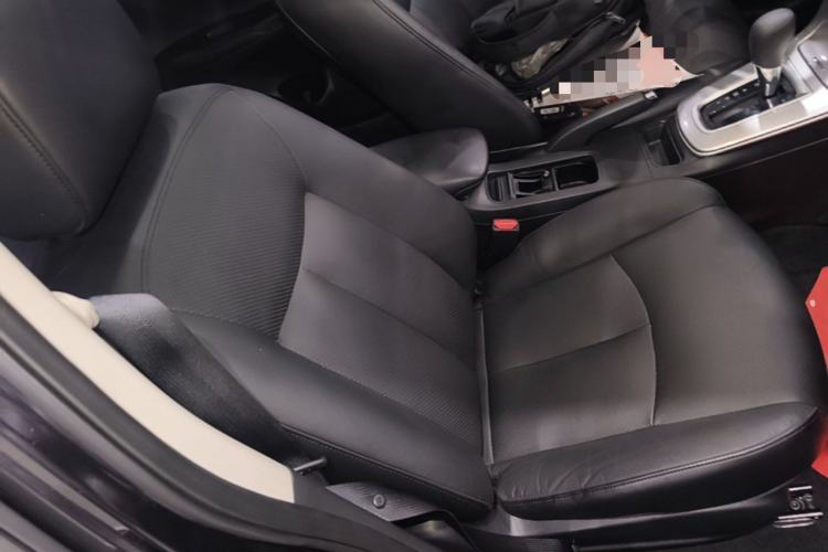 Used Nissan Sylphy 2014 1.6XV CVT Deluxe Edition Right Front Seat