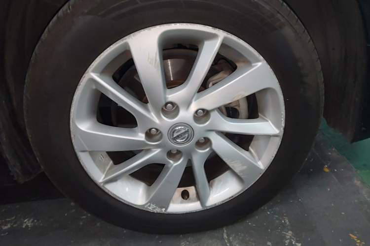 Used Nissan Sylphy 2014 1.6XV CVT Deluxe Edition Right Front Wheel Hub