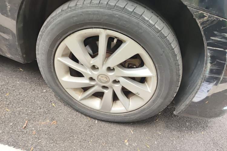 Used Nissan Sylphy 2014 1.6XV CVT Deluxe Edition Right Front Wheel Hub