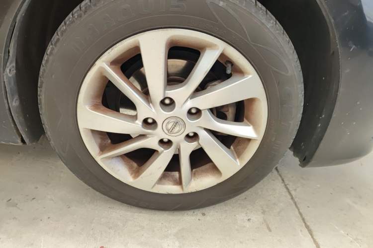 Used Nissan Sylphy 2014 1.6XV CVT Deluxe Edition Right Front Wheel Hub