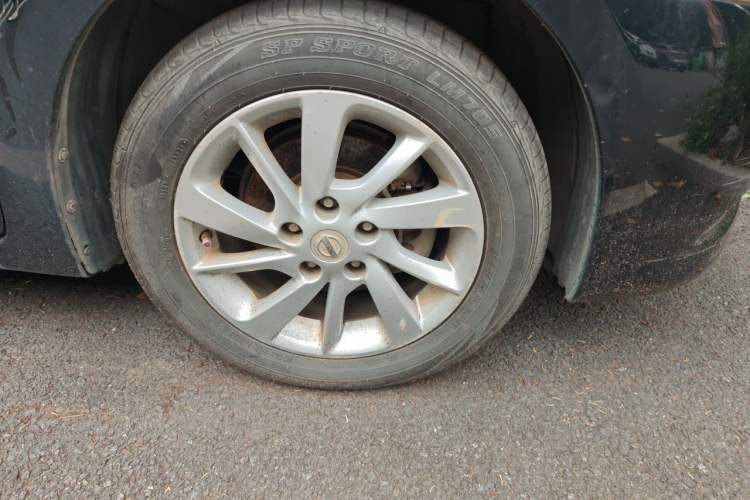 Used Nissan Sylphy 2014 1.6XV CVT Deluxe Edition Right Front Wheel Hub