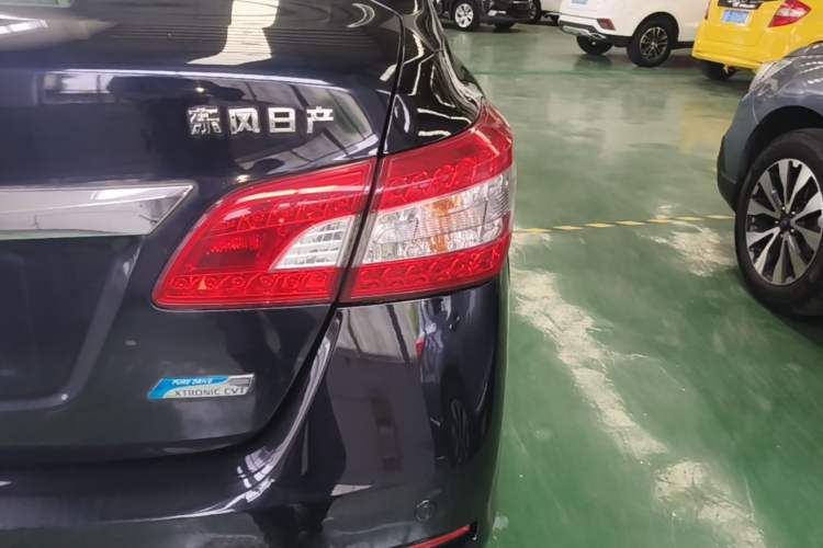 Used Nissan Sylphy 2014 1.6XV CVT Deluxe Edition Right Rear Taillight