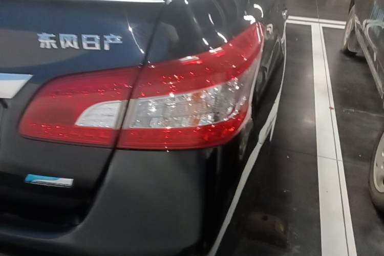 Used Nissan Sylphy 2014 1.6XV CVT Deluxe Edition Right Rear Taillight