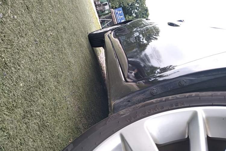 Used Nissan Sylphy 2014 1.6XV CVT Deluxe Edition Right Side Sill