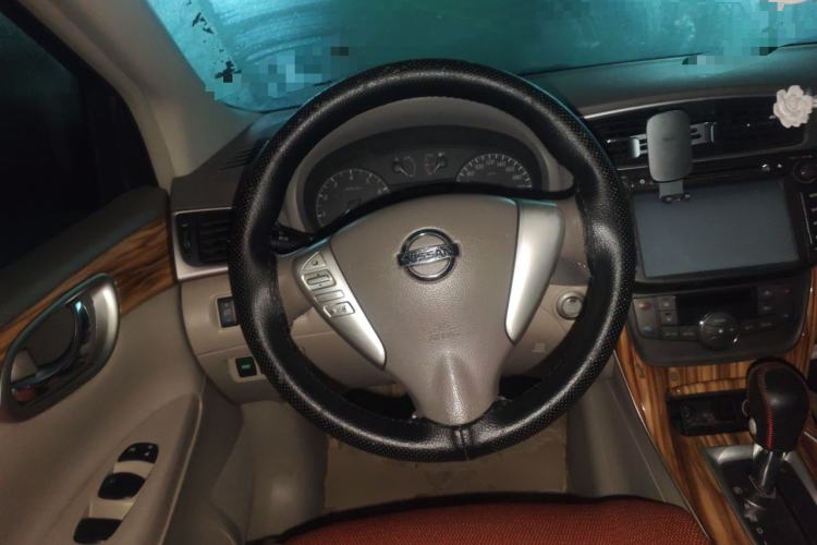 Used Nissan Sylphy 2014 1.6XV CVT Deluxe Edition Steering Wheel