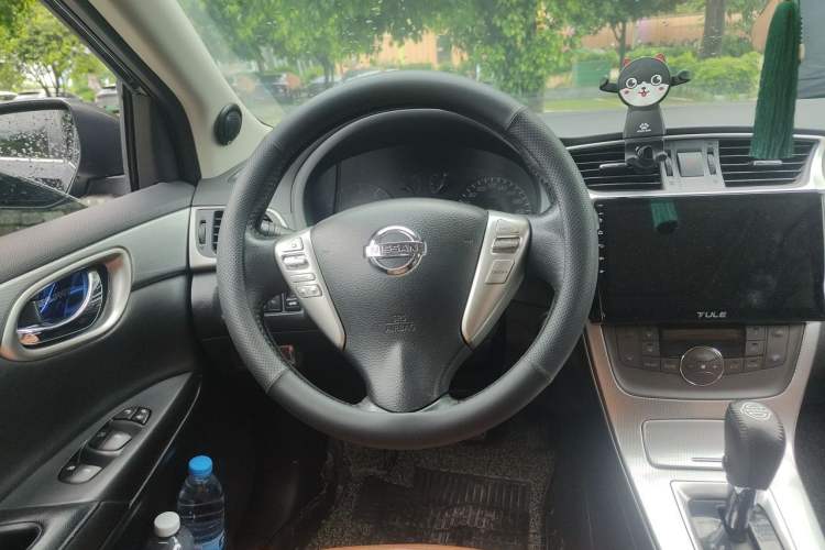 Used Nissan Sylphy 2014 1.6XV CVT Deluxe Edition Steering Wheel
