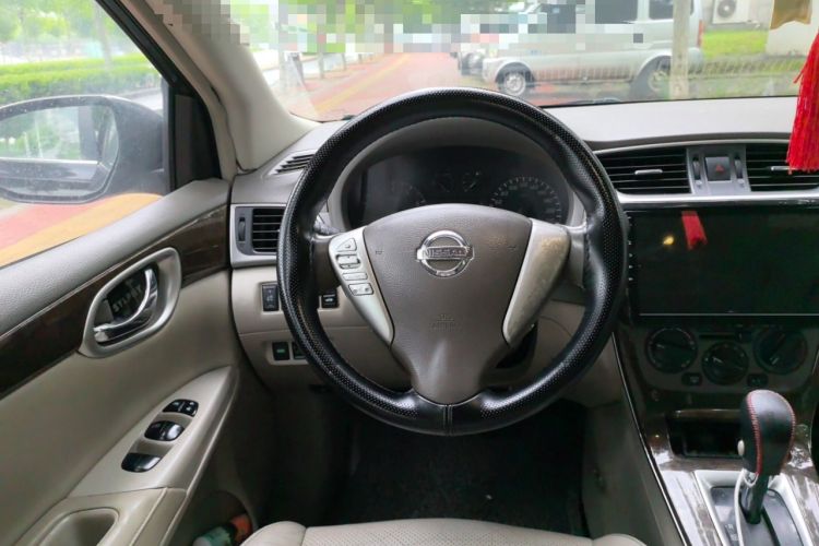 Used Nissan Sylphy 2014 1.6XV CVT Deluxe Edition Steering Wheel
