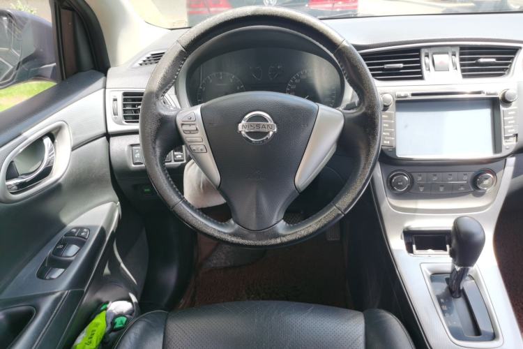 Used Nissan Sylphy 2014 1.6XV CVT Deluxe Edition Steering Wheel