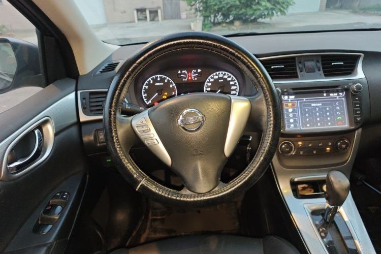 Used Nissan Sylphy 2014 1.6XV CVT Deluxe Edition Steering Wheel