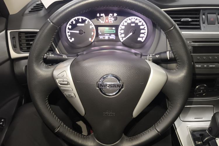 Used Nissan Sylphy 2014 1.6XV CVT Deluxe Edition Steering Wheel