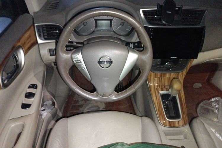 Used Nissan Sylphy 2014 1.6XV CVT Deluxe Edition Steering Wheel