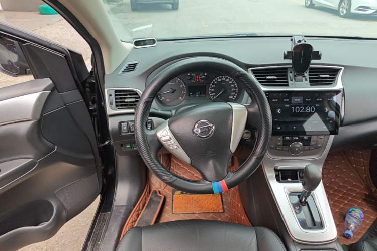 Used Nissan Sylphy 2014 1.6XV CVT Deluxe Edition Steering Wheel