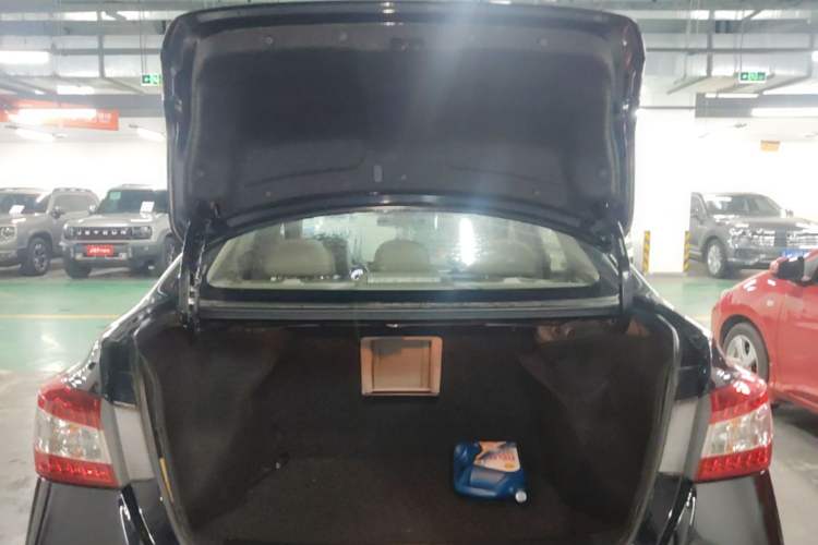 Used Nissan Sylphy 2014 1.6XV CVT Deluxe Edition Trunk