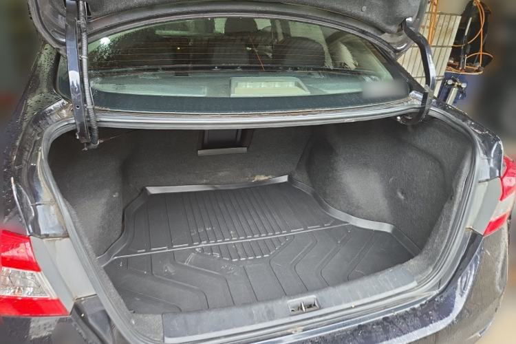 Used Nissan Sylphy 2014 1.6XV CVT Deluxe Edition Trunk