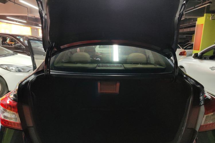 Used Nissan Sylphy 2014 1.6XV CVT Deluxe Edition Trunk