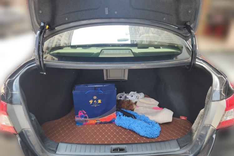 Used Nissan Sylphy 2014 1.6XV CVT Deluxe Edition Trunk