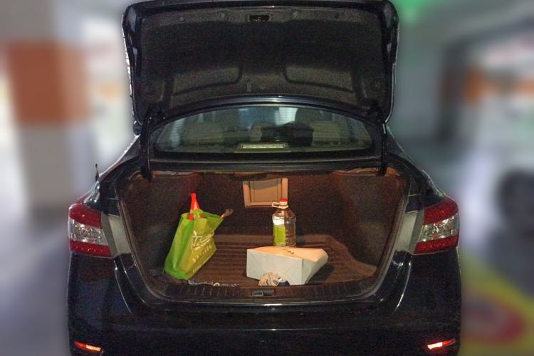 Used Nissan Sylphy 2014 1.6XV CVT Deluxe Edition Trunk