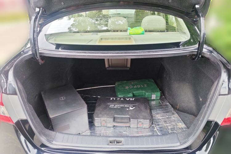 Used Nissan Sylphy 2014 1.6XV CVT Deluxe Edition Trunk