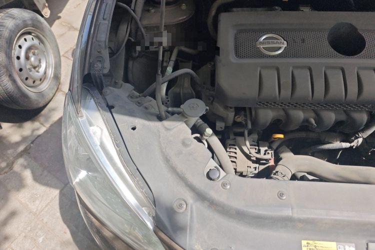 Used Nissan Sylphy 2014 1.6XV CVT Deluxe Edition Engine Bay Right