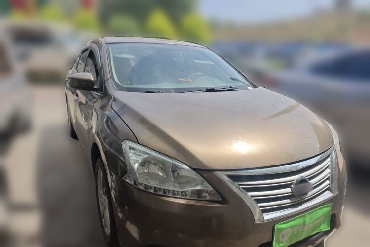 Used Nissan Sylphy 2014 1.6XV CVT Deluxe Edition Front Right 45 Deg
