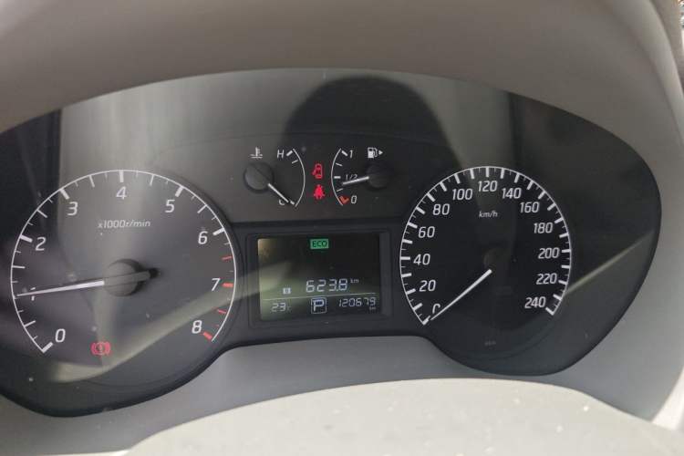 Used Nissan Sylphy 2014 1.6XV CVT Deluxe Edition Instrument Cluster