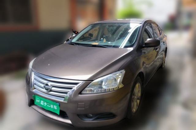 Ojetý Nissan Sylphy 2014 1.6XV CVT Deluxe Edition