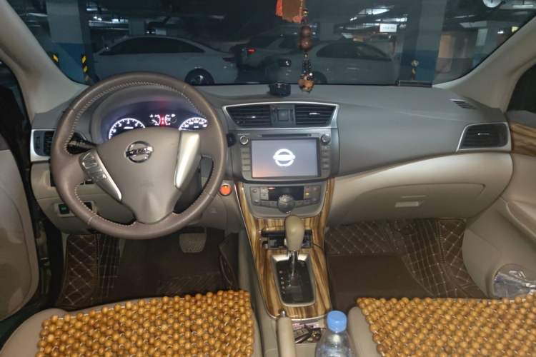 Used Nissan Sylphy 2014 1.6XV CVT Deluxe Edition Audio And AC Panel