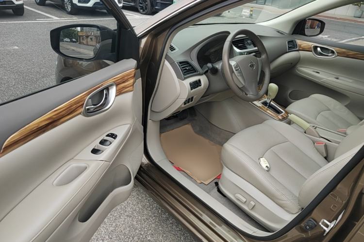 Used Nissan Sylphy 2014 1.6XV CVT Deluxe Edition Driver Seat