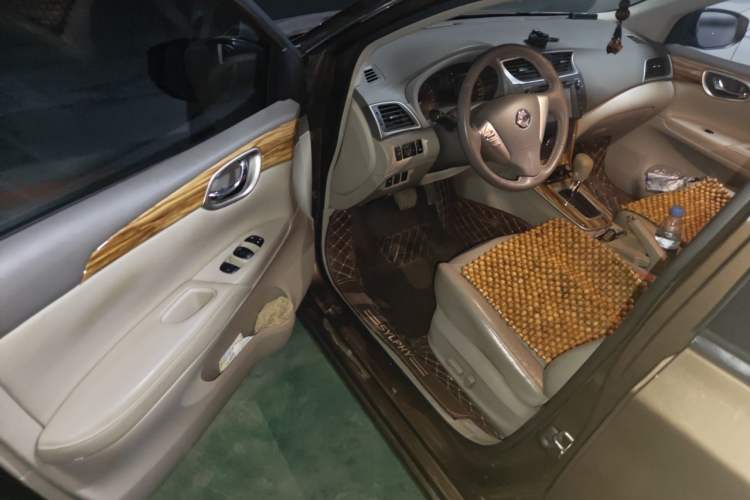 Used Nissan Sylphy 2014 1.6XV CVT Deluxe Edition Driver Seat