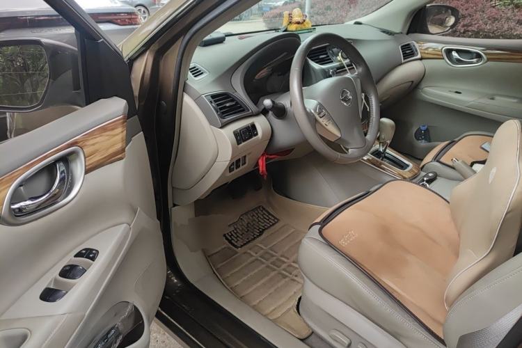 Used Nissan Sylphy 2014 1.6XV CVT Deluxe Edition Driver Seat
