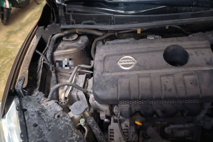 Used Nissan Sylphy 2014 1.6XV CVT Deluxe Edition Engine Bay Right