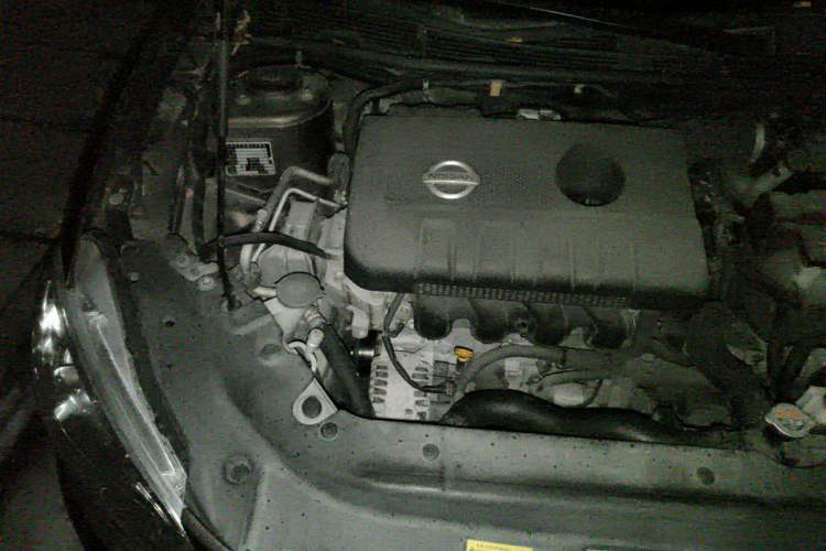 Used Nissan Sylphy 2014 1.6XV CVT Deluxe Edition Engine Bay Right