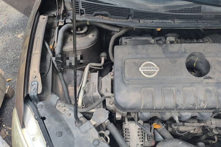 Used Nissan Sylphy 2014 1.6XV CVT Deluxe Edition Engine Bay Right
