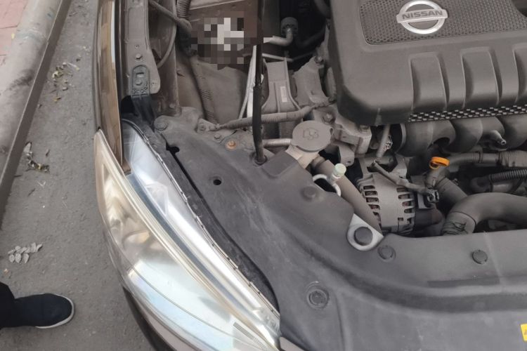 Used Nissan Sylphy 2014 1.6XV CVT Deluxe Edition Engine Bay Right