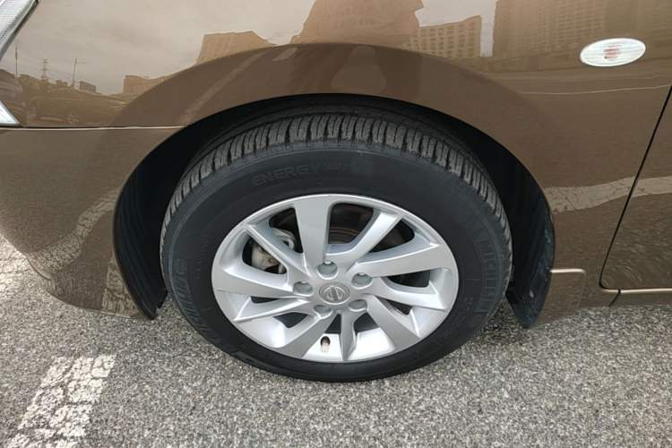 Used Nissan Sylphy 2014 1.6XV CVT Deluxe Edition Exterior 4