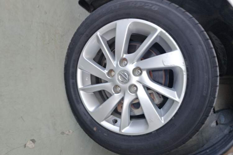Used Nissan Sylphy 2014 1.6XV CVT Deluxe Edition Exterior 4