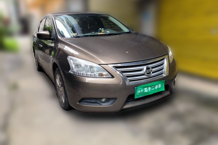 Used Nissan Sylphy 2014 1.6XV CVT Deluxe Edition Front Right 45 Deg