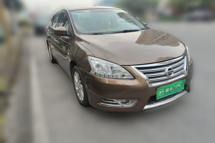 Used Nissan Sylphy 2014 1.6XV CVT Deluxe Edition Front Right 45 Deg