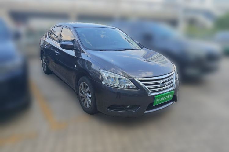 Used Nissan Sylphy 2014 1.6XV CVT Deluxe Edition Front Right 45 Deg