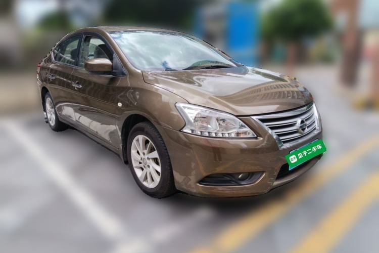 Used Nissan Sylphy 2014 1.6XV CVT Deluxe Edition Front Right 45 Deg