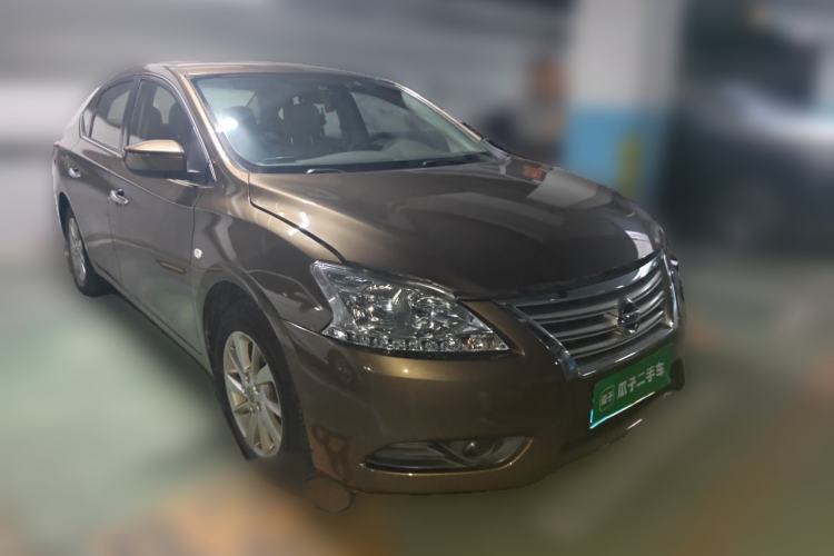 Used Nissan Sylphy 2014 1.6XV CVT Deluxe Edition Front Right 45 Deg