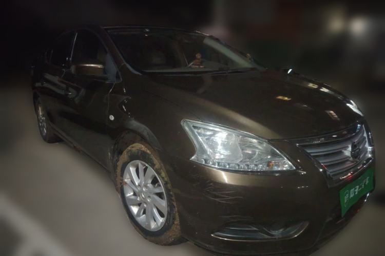 Used Nissan Sylphy 2014 1.6XV CVT Deluxe Edition Front Right 45 Deg