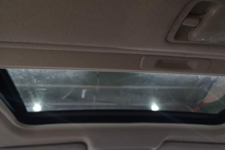 Used Nissan Sylphy 2014 1.6XV CVT Deluxe Edition Headliner