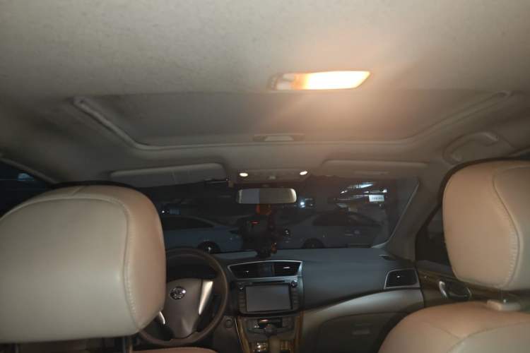 Used Nissan Sylphy 2014 1.6XV CVT Deluxe Edition Headliner
