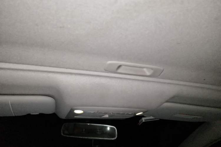Used Nissan Sylphy 2014 1.6XV CVT Deluxe Edition Headliner